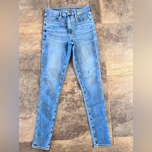 EUC American Eagle Super High-Rise Jegging